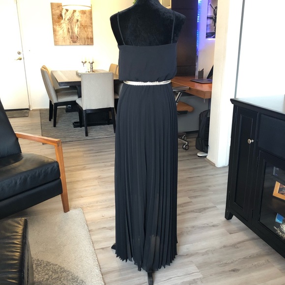 B Smart black long maxi dress - Picture 4 of 6
